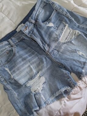 CELLO Light Blue Denim Short - Size L (12)